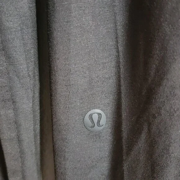 Lululemon Henley Shirt Mens Large Gray Long Sleeve Athletic Casual Logo - Picture 5 of 7
